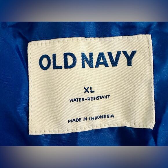 Old Navy Water-Resistant Shinny Catalyst Blue Puffer Vest. Size XL. Worn Once! - Picture 5 of 10